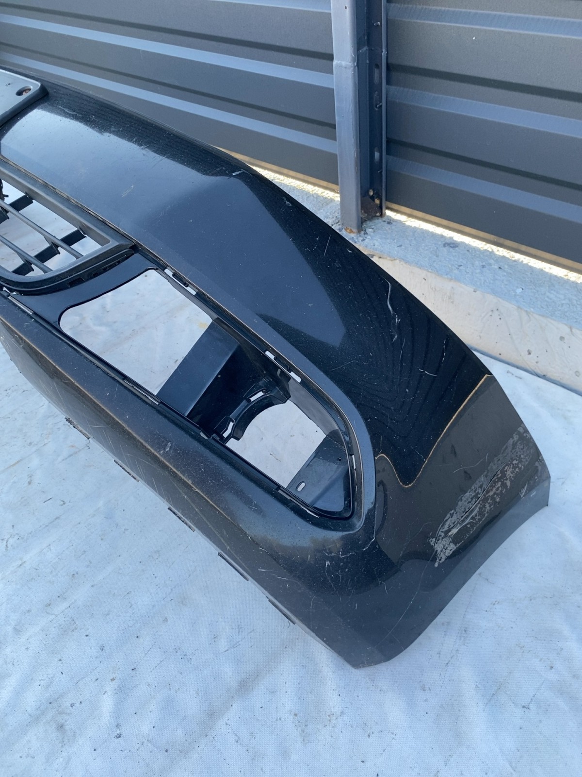 Бампер передній Volkswagen Jetta 6 (10-18) 5C6807221B