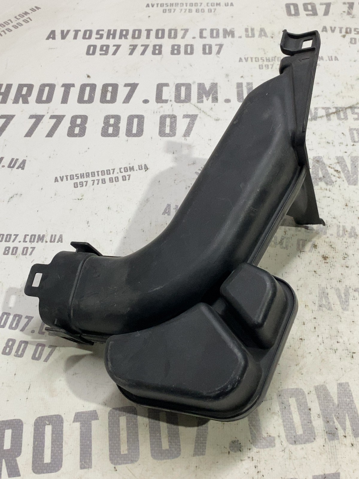 Патрубок повітряний Nissan Rogue T32 OEM 4ba1c