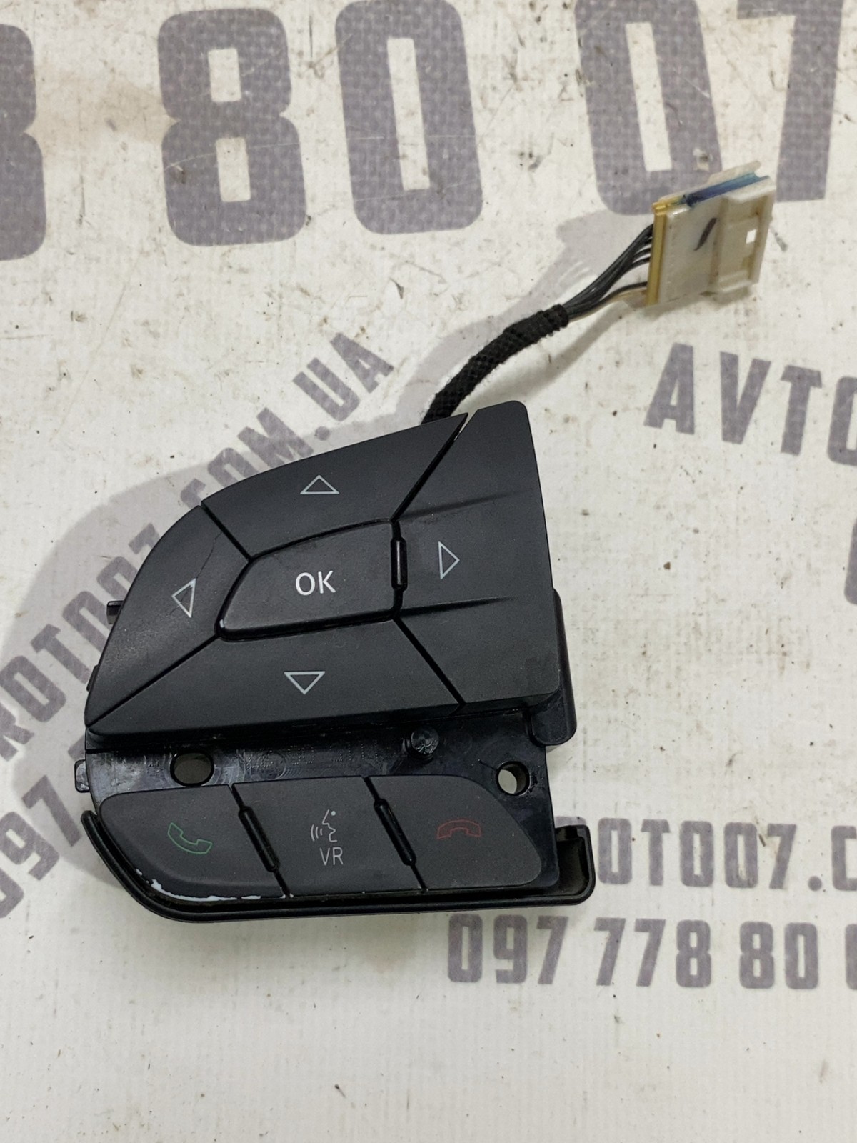 Кнопки керма Jeep Cherokee KL
