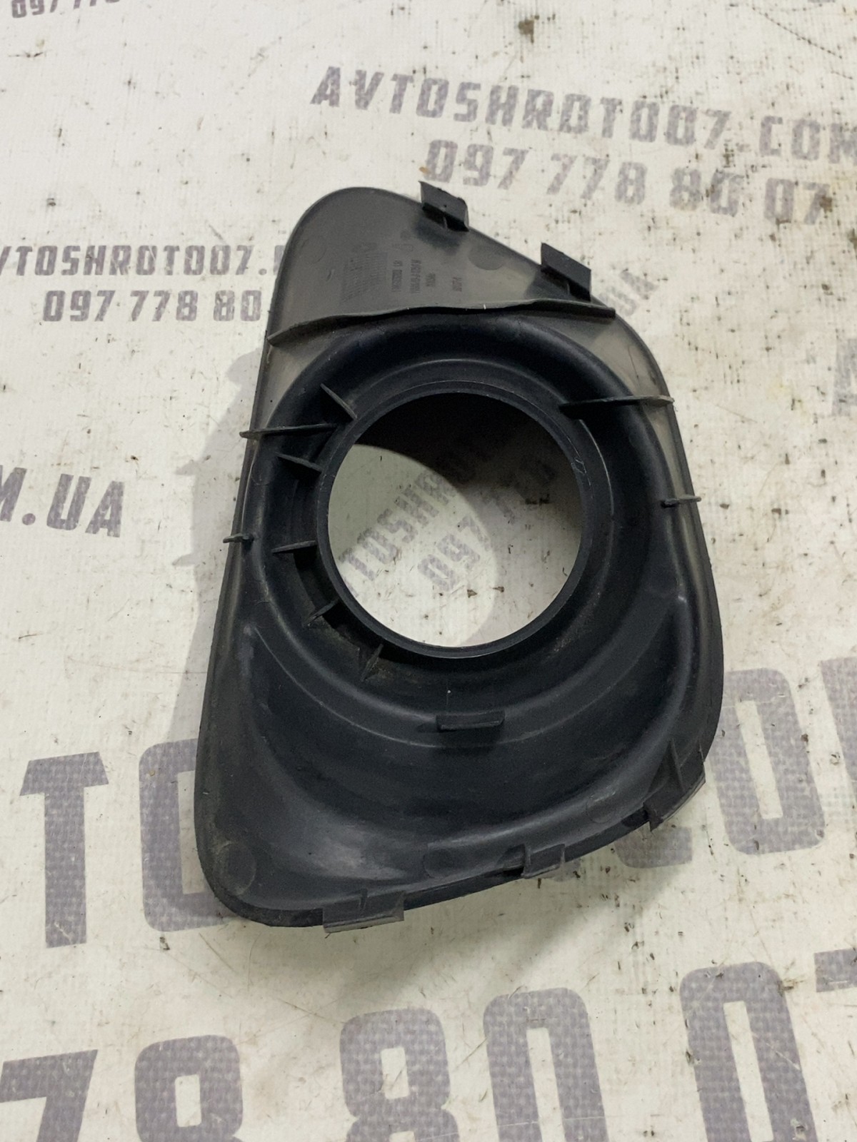 Накладка бампера Jeep Compass MK перед ліва 11mk49j1251m