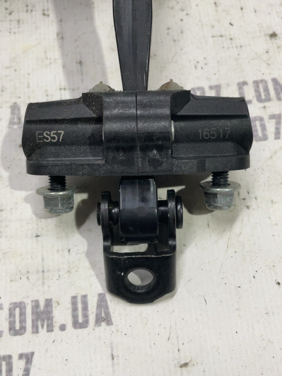 Обмежувач дверей Jeep Compass MP 68242951AA