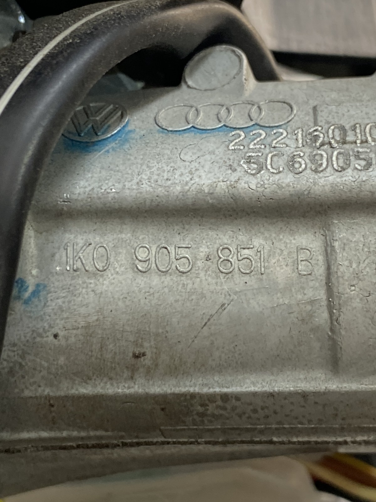 Замок запалювання Volkswagen Jetta 6 1K0905851B