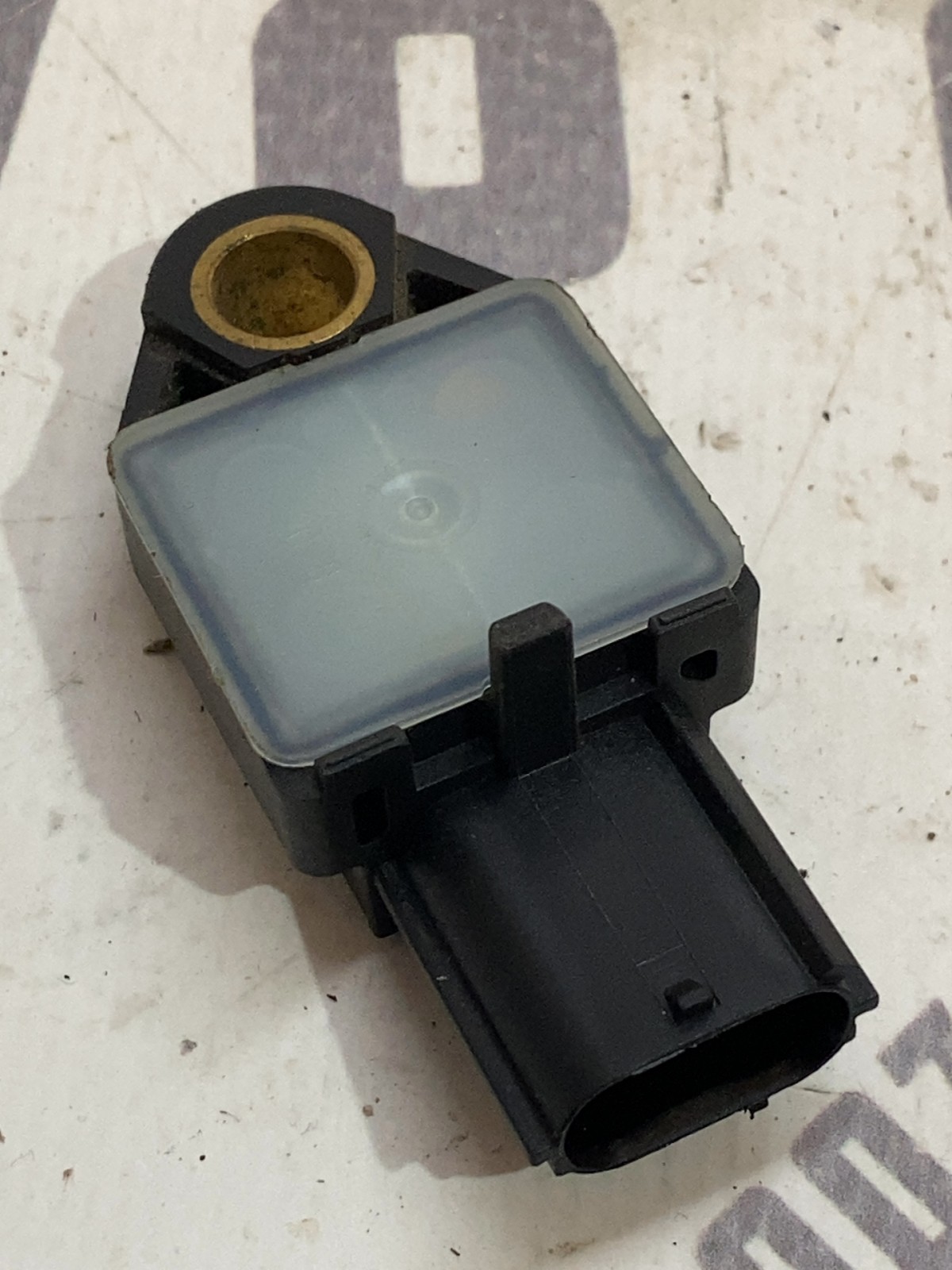 Датчик удару подушки безпеки Jeep Compass MK P68056160AA