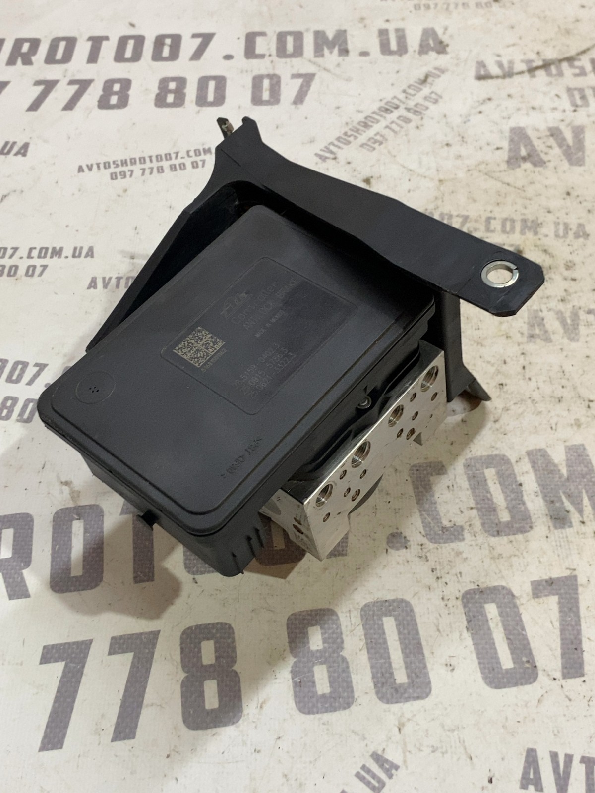 Блок управління АБС Jeep Compass MP OE P04726567AF