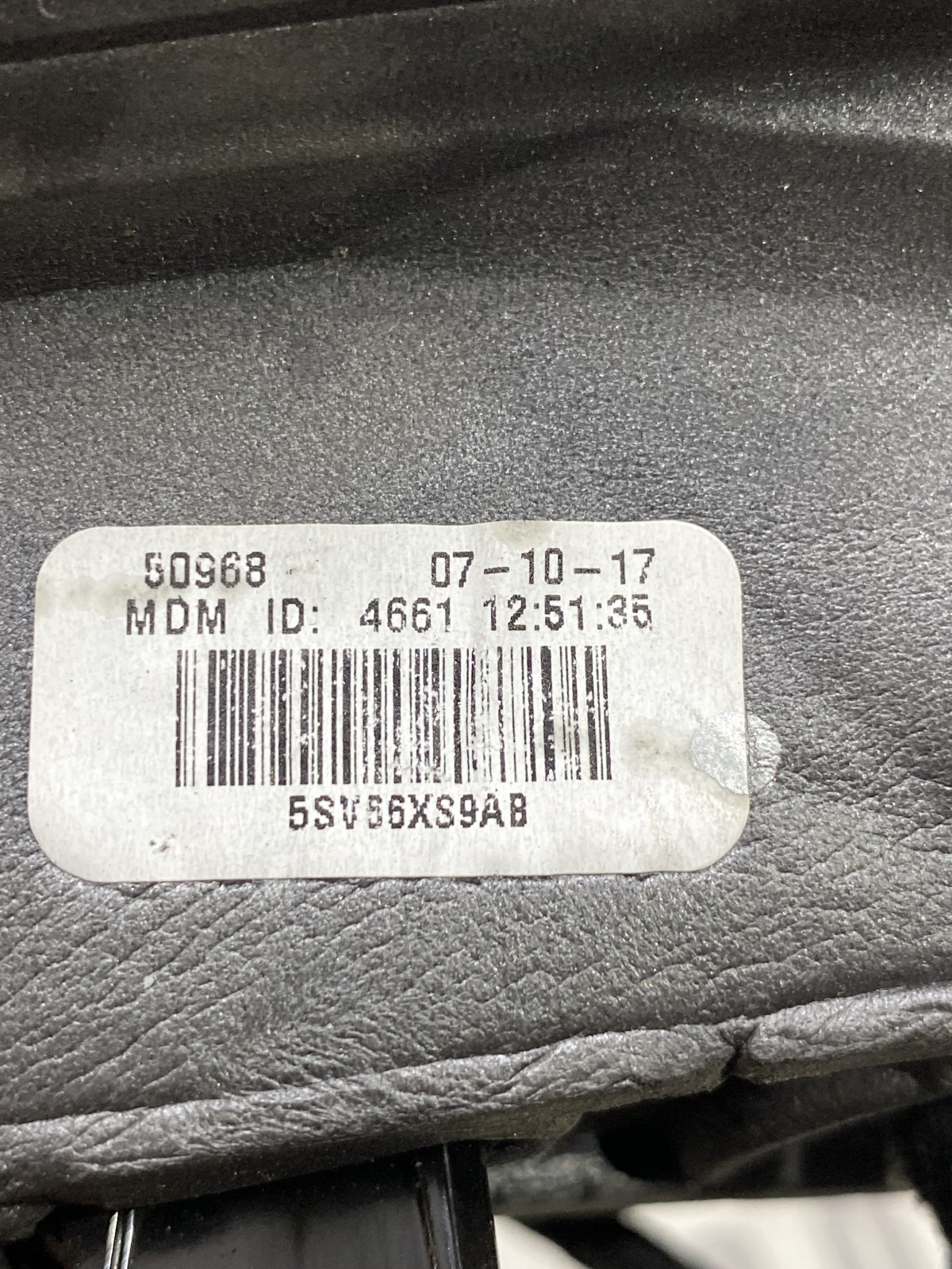 Дзеркало заднього виду праве Jeep Compass MK 5SV66XS9AB