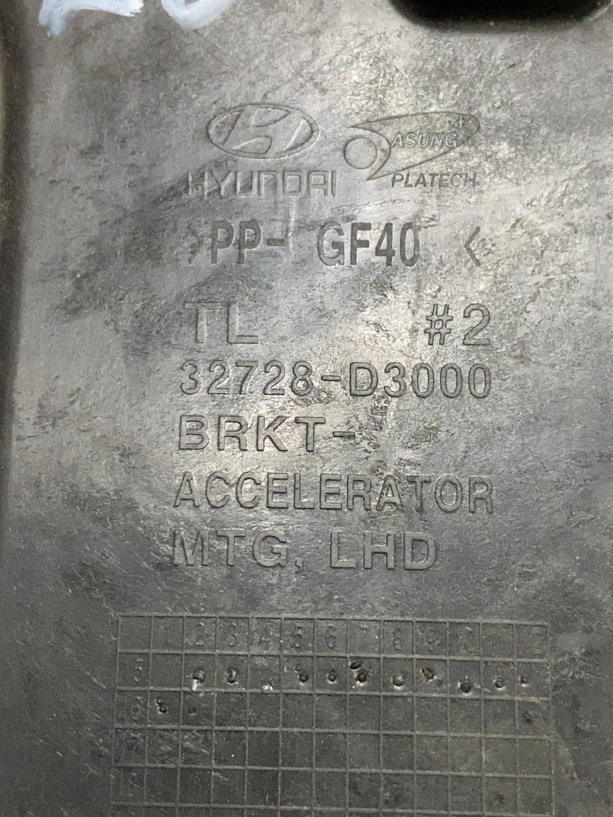 AAA Hyundai Tucson 3 TL OEM 32728D3000