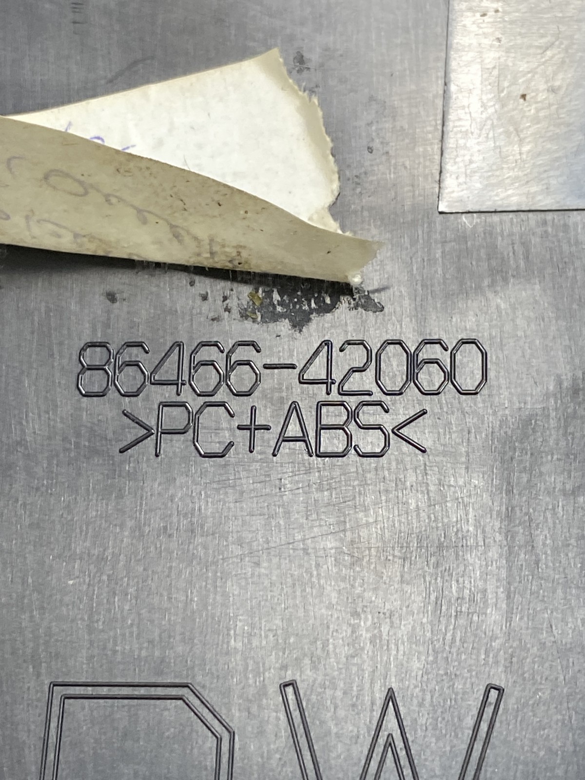 Накладка салону Toyota RAV4 5 8646642060