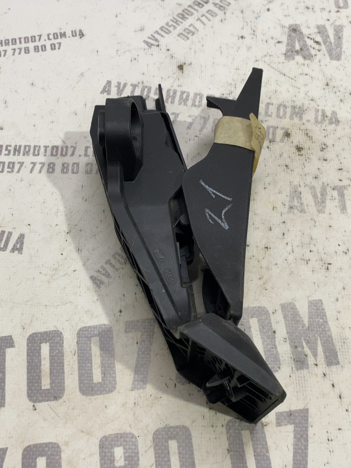 Педаль газу Hyundai Tucson 3 TL (15-20) OEM 32414400