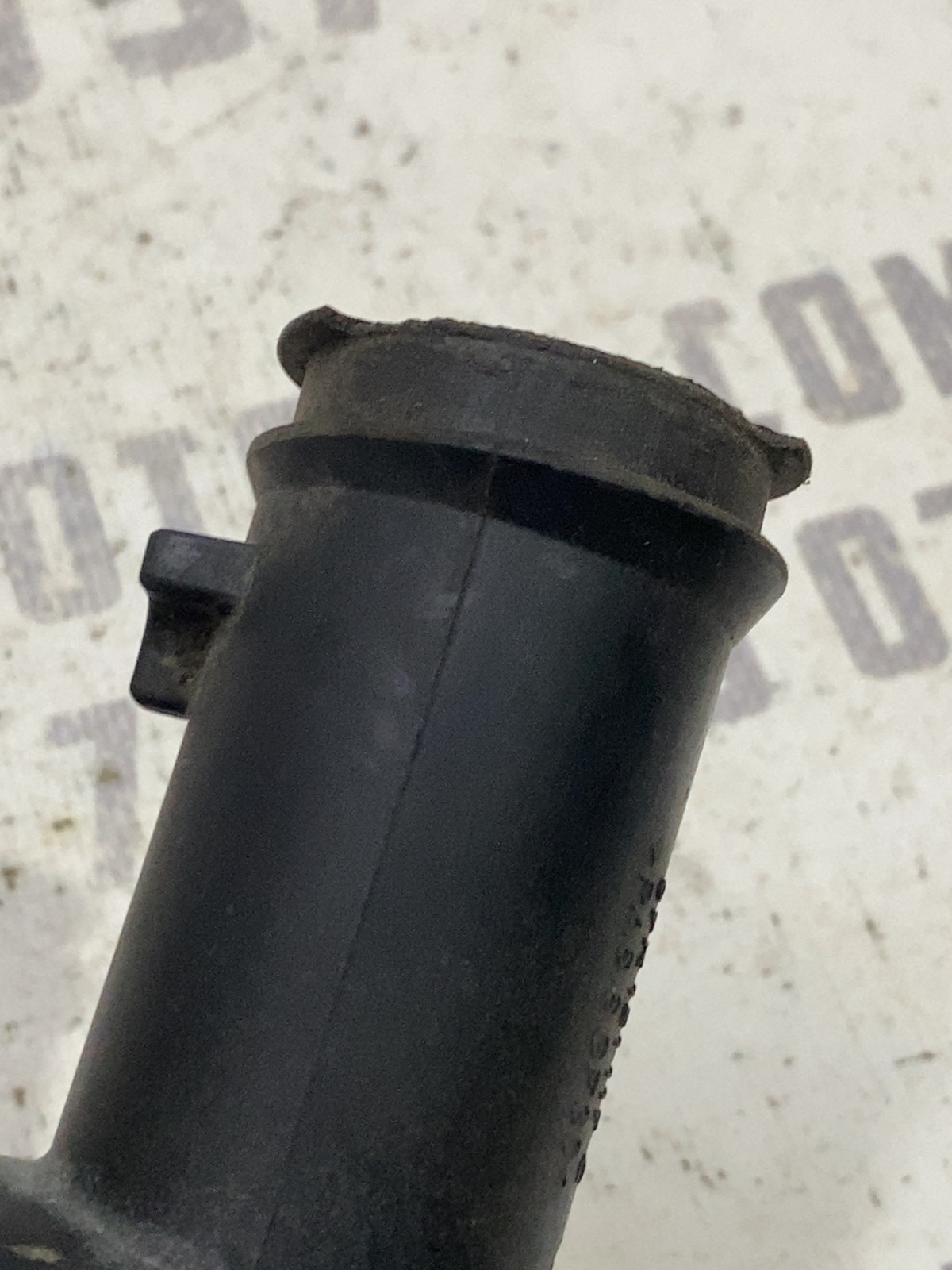 Корпус термостата Volkswagen Jetta 6 (10-18) 07K121117C
