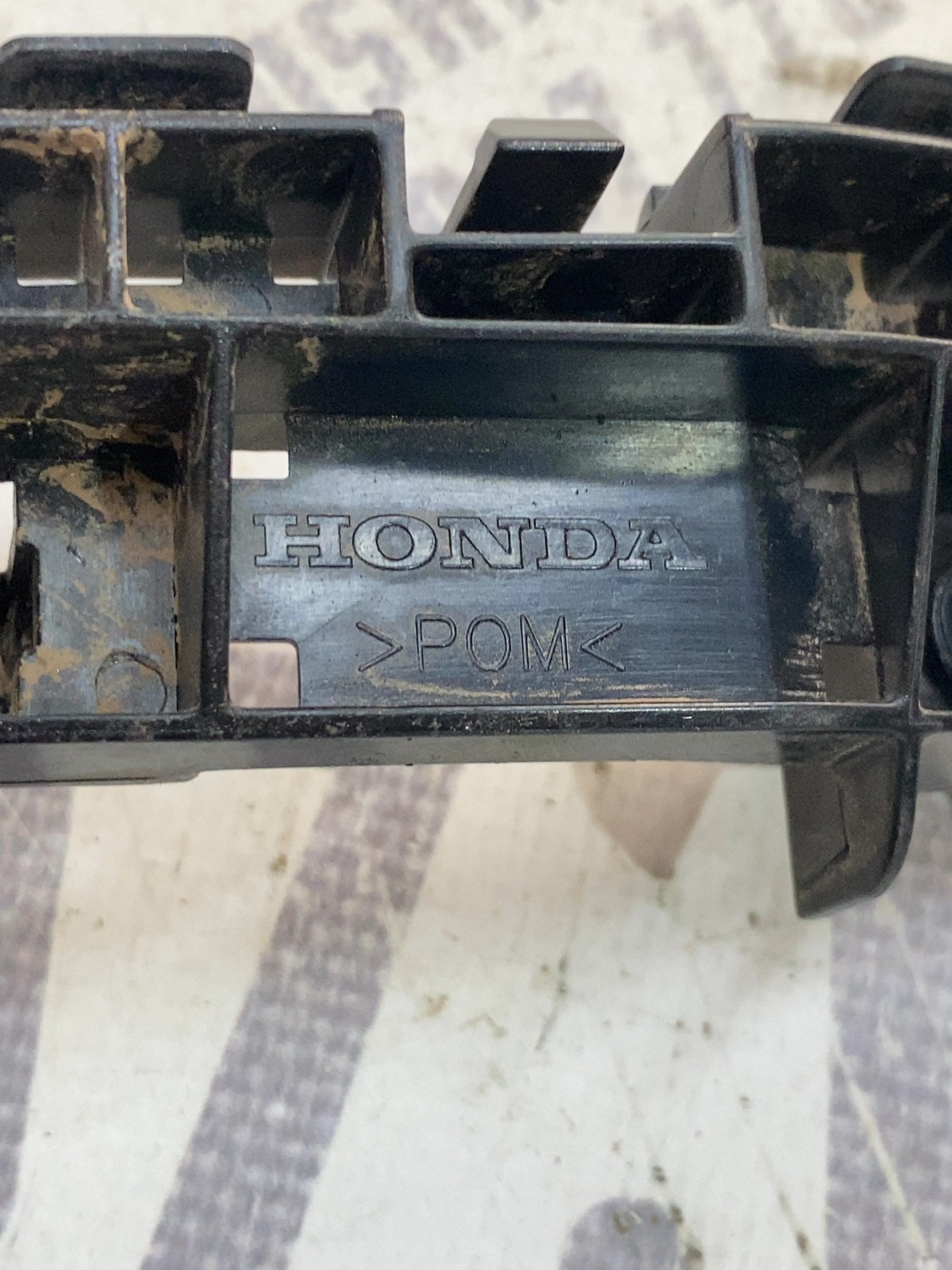 Кронштейн бампера пер. правий Acura RDX 2 (12-18) F214432