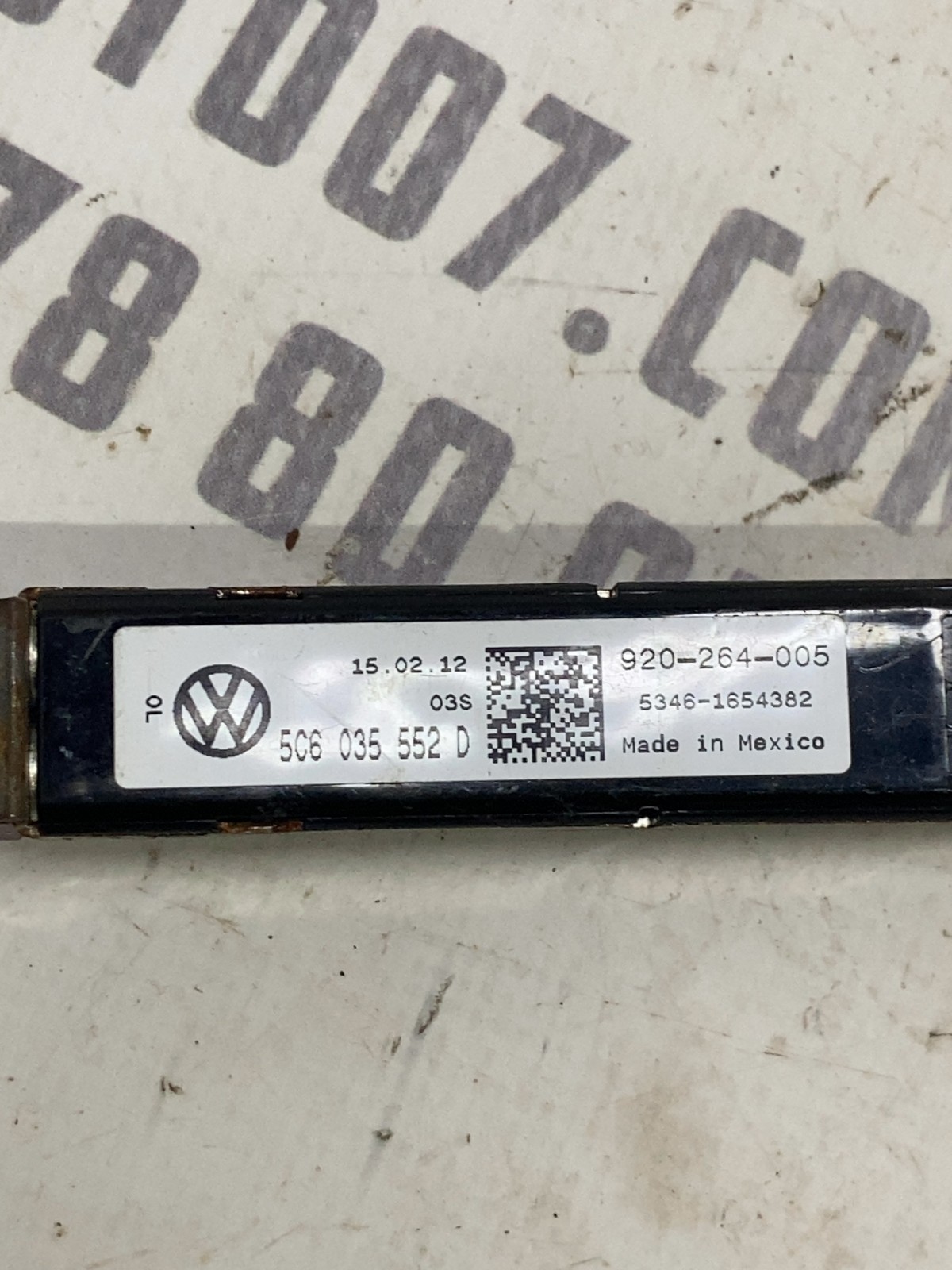 Підсилювач антени Volkswagen Jetta 6 (10-18) 5C6035552D