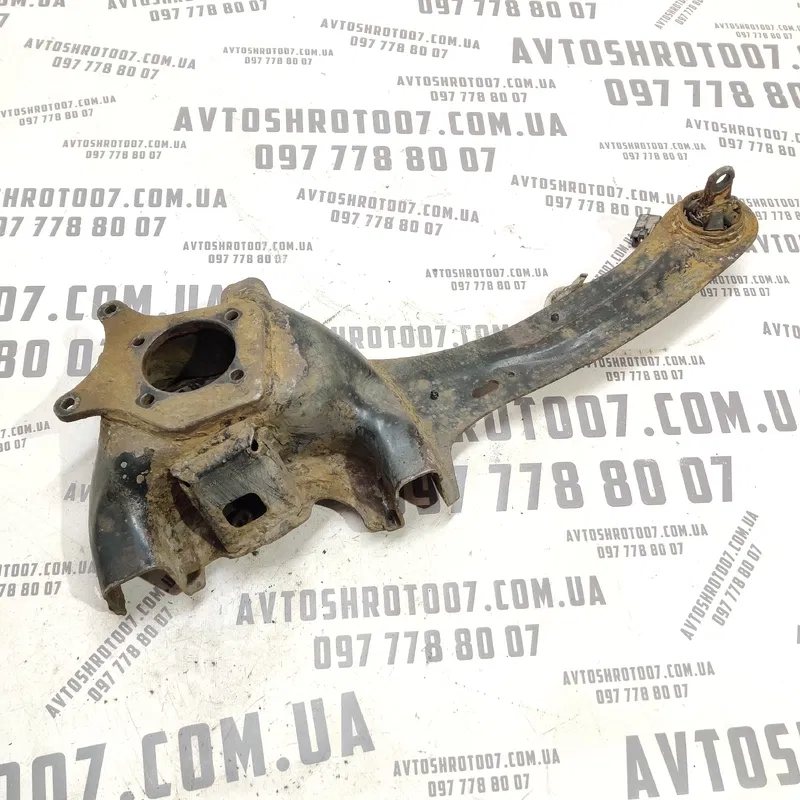 Цапфа Volvo V50 (04-12) 2.0 Diesel задня права