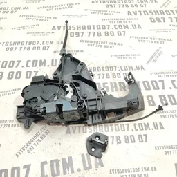 Замок дверей Volvo V50 (04-12) 2.0D перед.прав. OEM 30699110