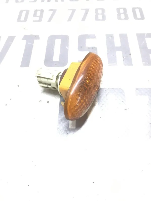 Ліхтар поворотника Chevrolet Tacuma (00-08) 2.0 бенз. правий