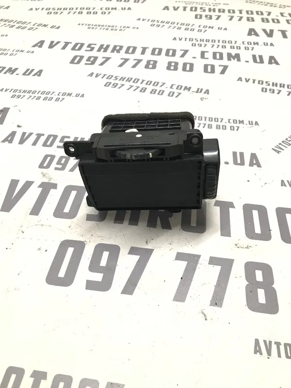 Дефлектор Kia Cerato 1 (04-09) 2.0 Бензин лівий OEM ld84880a