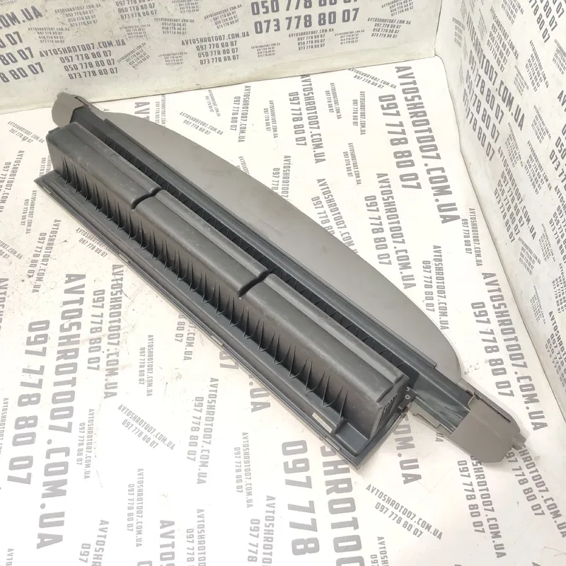 Полка багажника Volvo V50 (04-12) 2.0D задня OEM 39874980