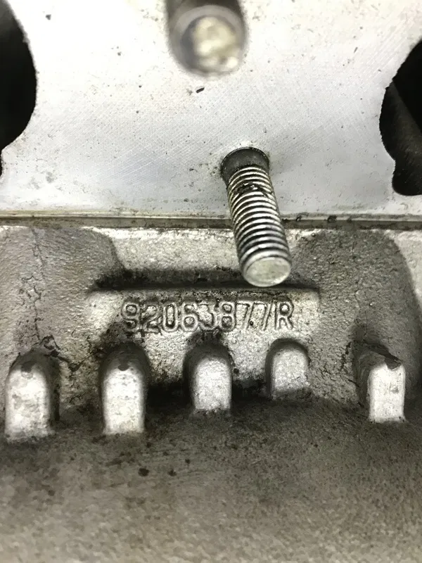 ГБЦ Chevrolet Tacuma (00-08) 2.0 Бензин OEM 92063877r
