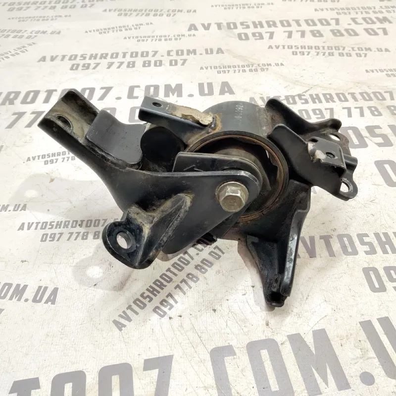 Подушка Hyundai Elantra 3 (00-06) 1.6 ліва OEM 218142D000