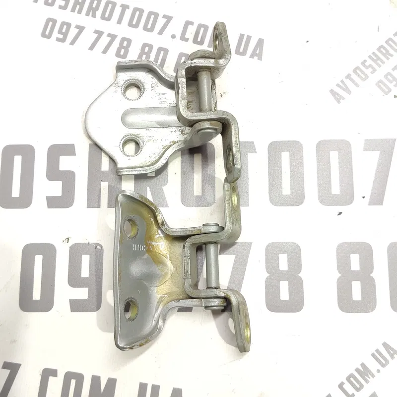 Дверна завіса Hyundai Elantra 3 (00-06) 1.6 бенз задня права