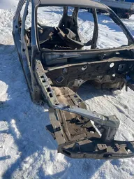 Четверть Kia Sorento 1 (02-09) 2.5 CRDi передня права
