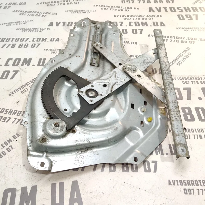 Склопідіймач Hyundai Elantra 3 00-06 1.6 зад.пр. 834802d062
