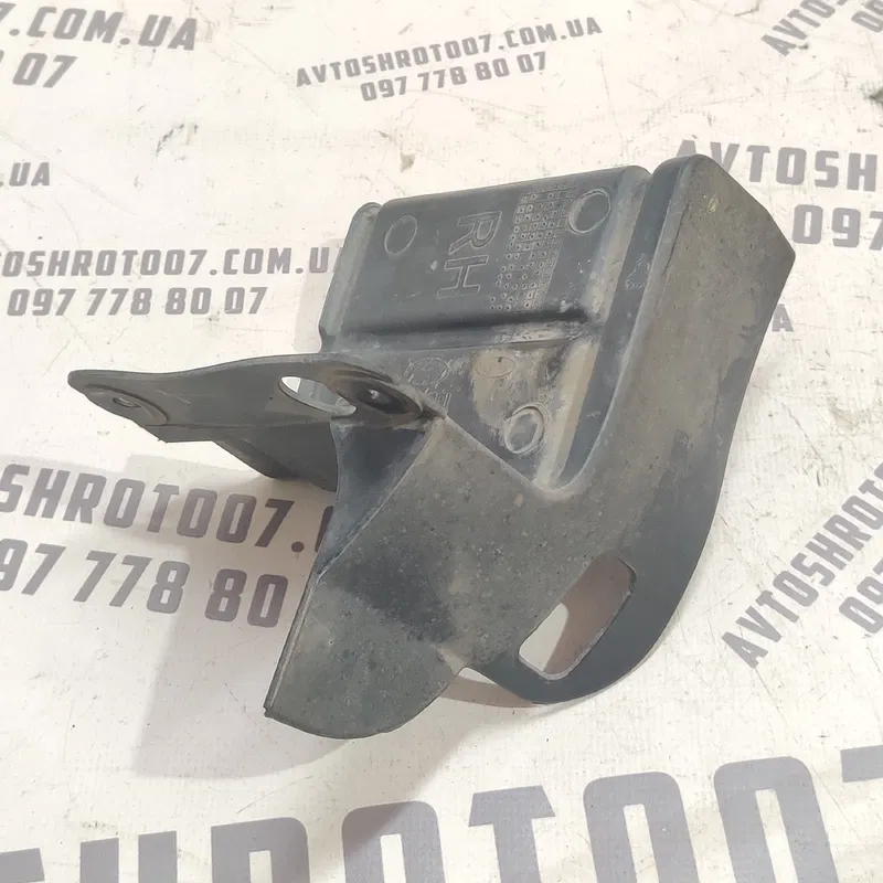 Накладка Hyundai Elantra 3 (00-06) 1.6 прав нижн 291602d000