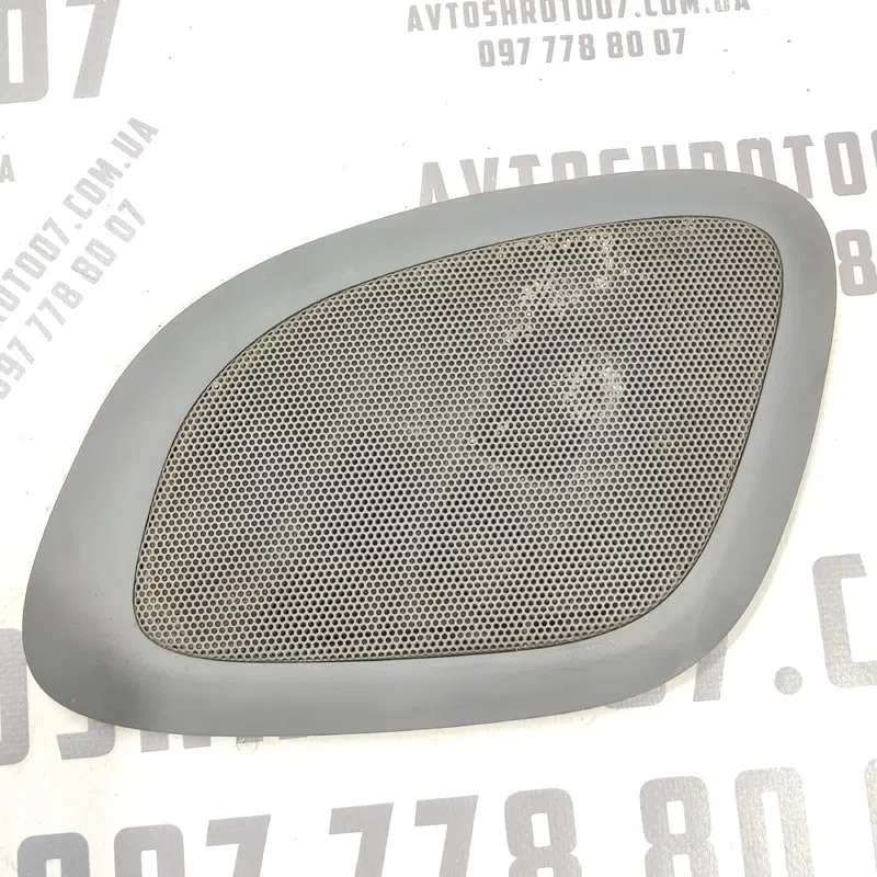 Накладка салону Hyundai Elantra 3 (00-06) 1.6 задня права