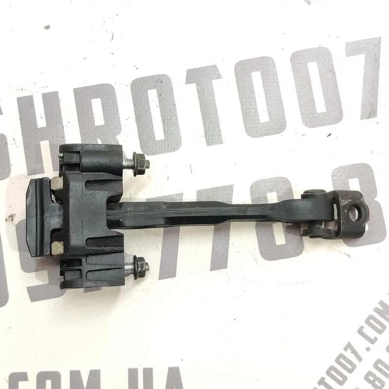 Обмежувач дверей Volvo V50 (04-12) 2.0 Diesel задній правий