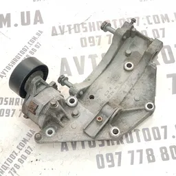 Кронштейн генератора Volvo V50 (04-12) 2.0D прав. 9650034280