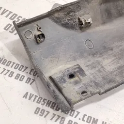 Накладка Kia Sorento 1 02-09 2.5 CRDi Пр.Ниж. OEM 877743e000 фото 8
