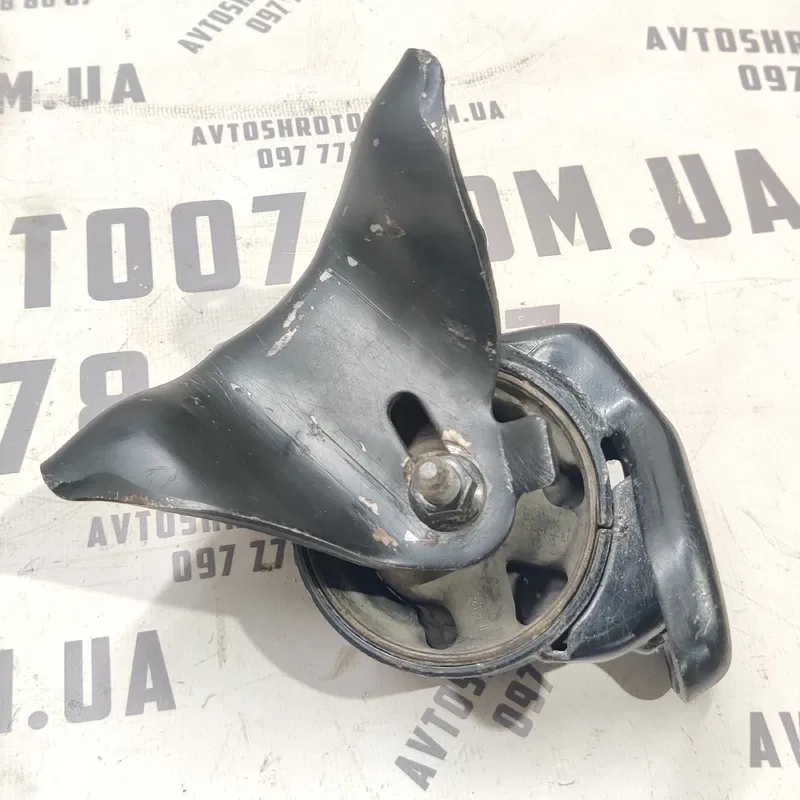 Подушка двигуна Hyundai Elantra 3 (00-06) 1.6 передня нижня