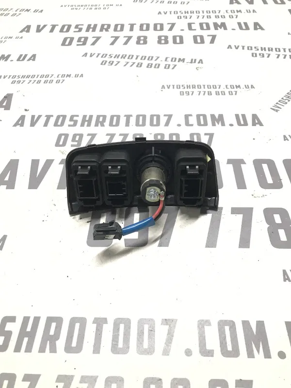 Накладка салону Kia Cerato (03-09) 2.0 Бензин OEM 933112f000