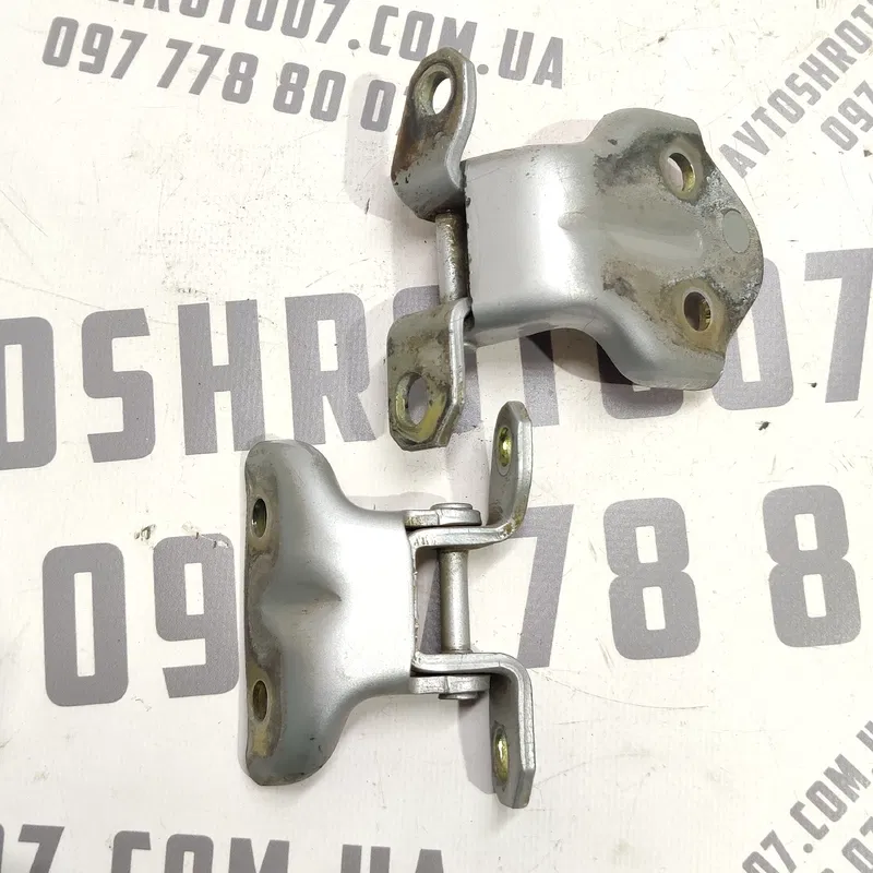 Дверна завіса Hyundai Elantra 3 (00-06) 1.6 бенз задня права