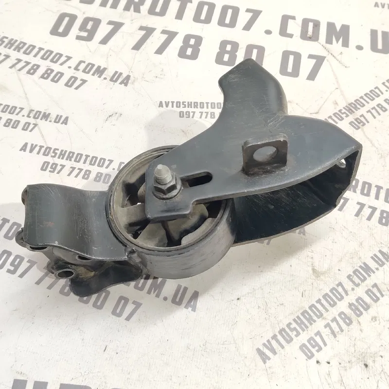 Подушка двигуна Hyundai Elantra 3 (00-06) 1.6 Бензин задня
