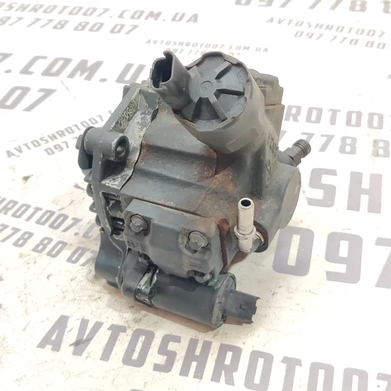 Паливний насос Volvo V50 (04-12) 2.0 Дизель OEM 9658193780