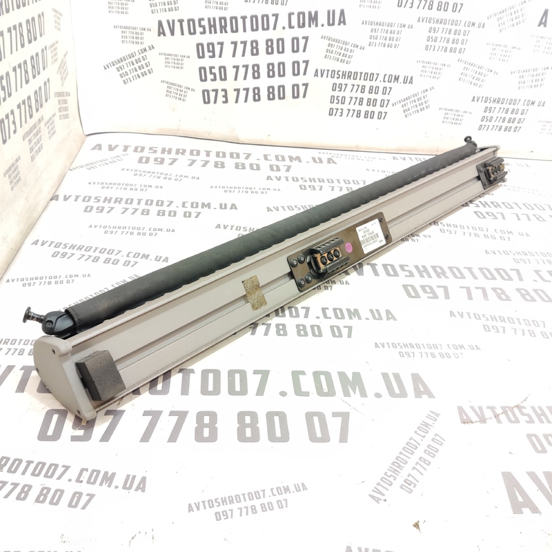Шторка багажника Volvo V50 (04-12) 2.0D задня OEM 3519100974