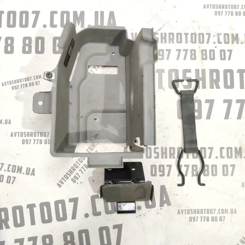 Пластик багажника Kia Sorento 02-09 2.5D пр. OEM 855753e000