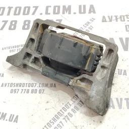 Подушка двигуна Volvo V50 (04-12) 2.0 Дизель OEM 7m516f012y