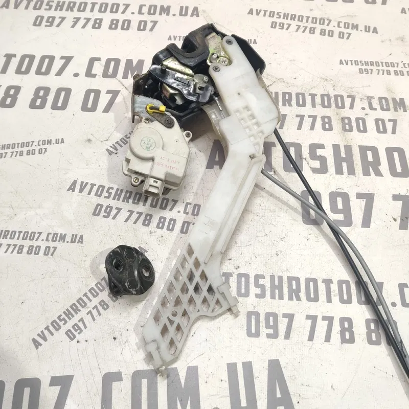 Замок дверей Hyundai Elantra 3 00-06 1.6 Бензин задній лівий