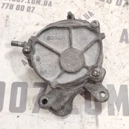 Насос вакуумний Volvo V50 (04-12) 2.0 Дизель D4204T фото 2