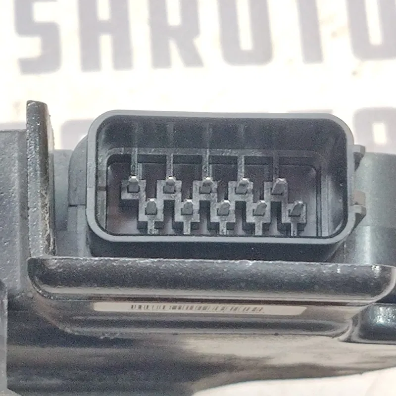 Замок дверей Volvo V50 (04-12) 2.0D перед.прав. OEM 30699110