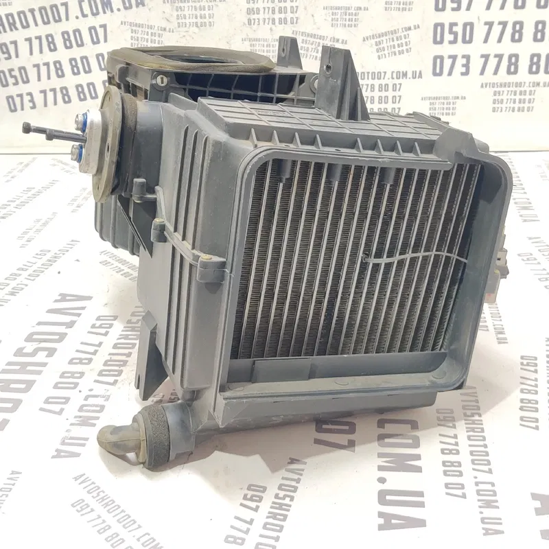 Корпус пічки Kia Sorento 1 (02-09) 2.5 CRDi
