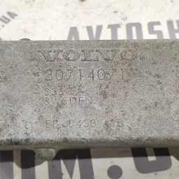 Демпфер підрамника задній Volvo V50 04-12 2.0D OEM 30714071 фото 4