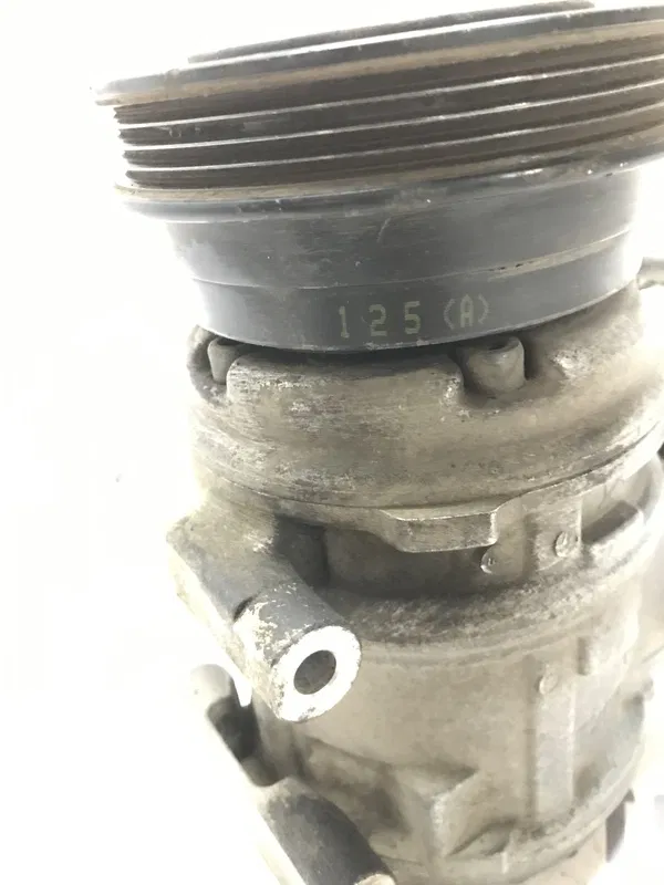 Компресор кондиціонера Kia Cerato 1 03-09 2.0 OEM 1624030200