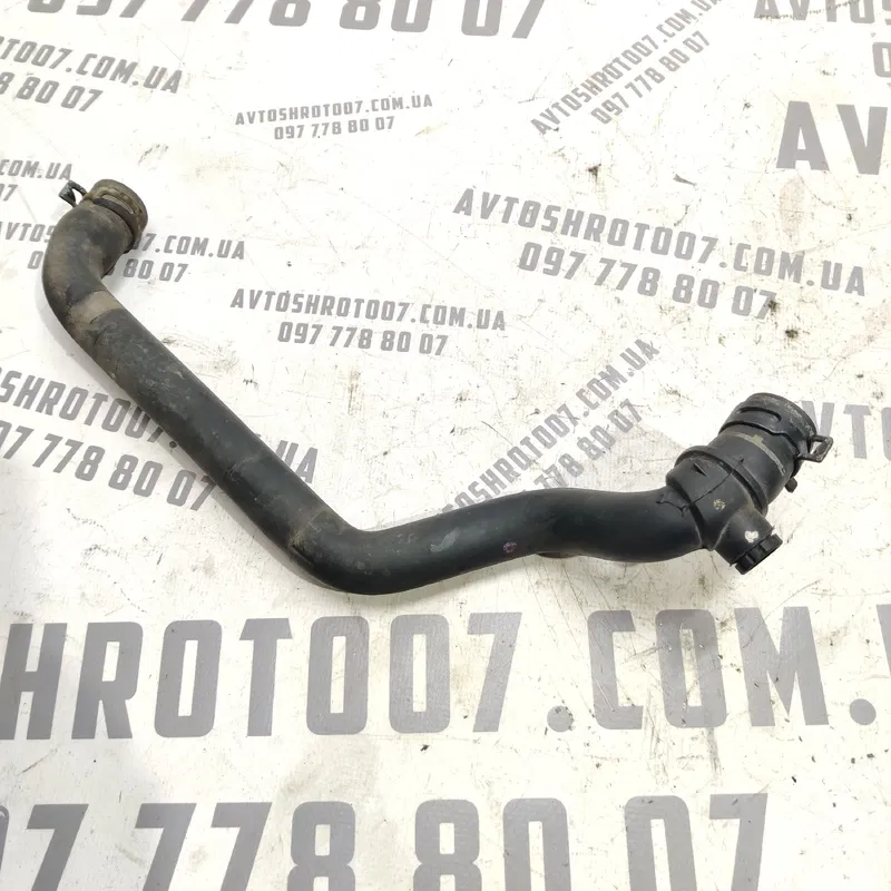 Трубка системи охолодження Volvo V50 (04-12) 2.0 Дизель