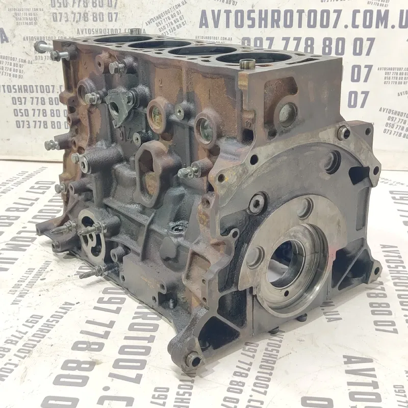 Блок двигуна Volvo V50 (04-12) 2.0 Diesel OEM D4204T