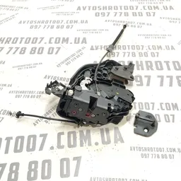 Замок дверей Volvo V50 04-12 2.0D задній лівий OEM 30699111