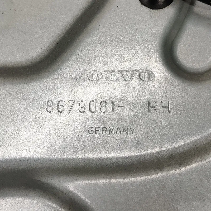 Склопідіймач Volvo V50 (04-12) 2.0D перед. прав. OEM 8679081