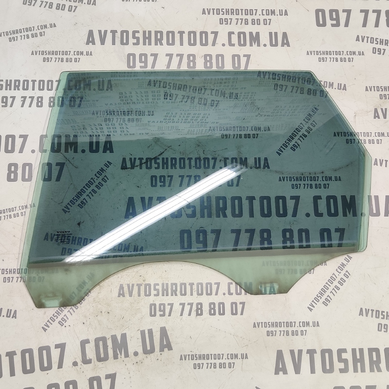 Скло дверей Volvo V50 (04-12) 2.0 Дизель задня ліва