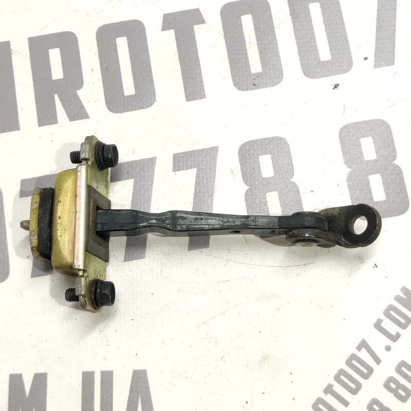 Обмежувач дверей Hyundai Elantra 3 (00-06) 1.6 передня ліва